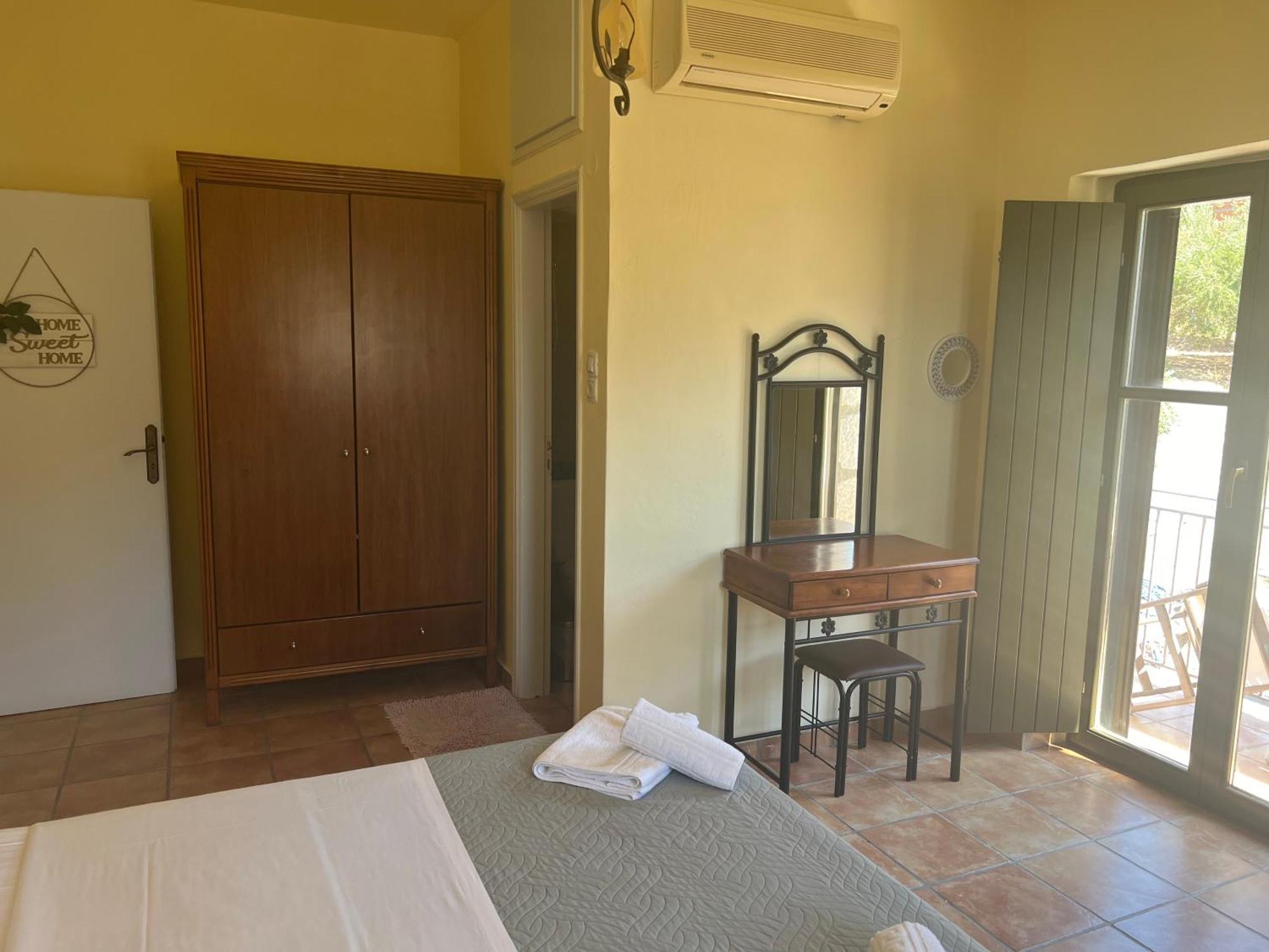 Onar Mani Suites Néon Oítilon Exteriér fotografie