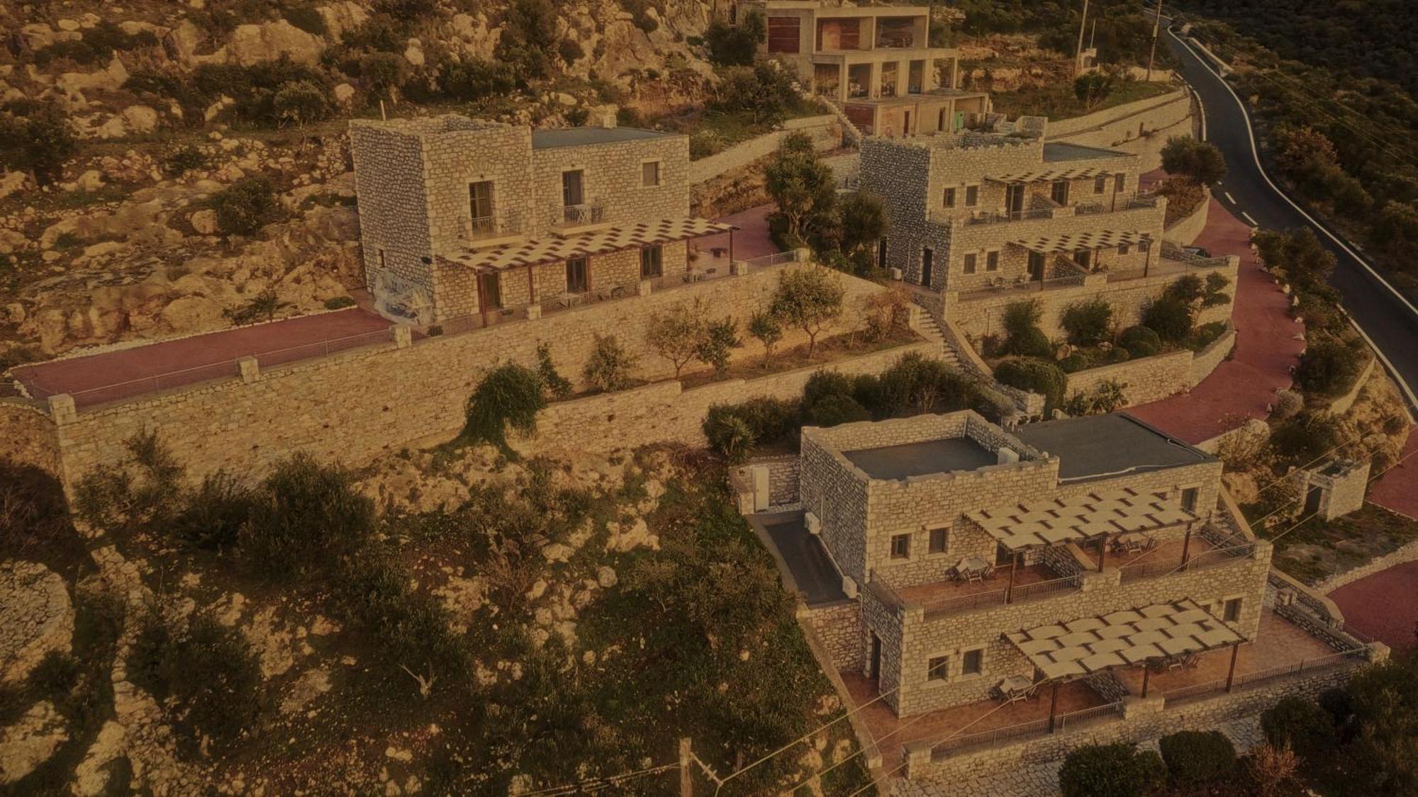 Onar Mani Suites Néon Oítilon Exteriér fotografie